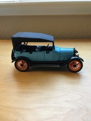SIGNATURE MODELS VINTAGE NO.32105 1917 REO TOURING CAR IN BOX