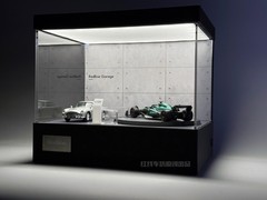 Rotating Car Display Case LED Showroom Acrylic Diorama Display Box Garage