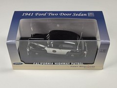 FIRST RESPONSE 1:43 California Highway Patrol 1941 Ford Two Door Sedan