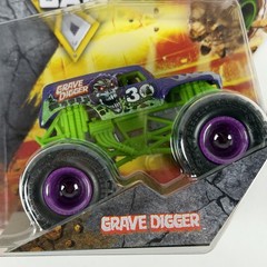 Monster Jam Grave Digger Series 01 Spin Master 30 Year Anniversary – New Sealed