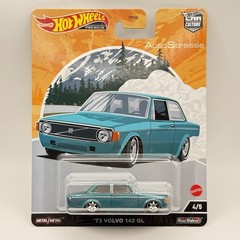 Hot Wheels Premium 2022 Car Culture “Auto Strasse” ’73 Volvo 142 GL Diecast Car