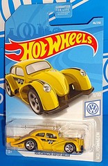 Hot Wheels 2019 Volkswagen Series #46 Volkswagen Kafer Racer Yellow MoonEyes