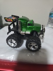 Monster Truck, 4×4 Big Wheel, Friction Power, Green Big Rig Toy Truck, 5”