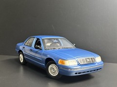 2001 Ford Crown Victoria LX Sedan Light Blue Metallic Unmarked 1/18 HTF !