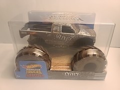 Hot Wheels Monster Trucks OVERSIZED 1:24 scale 2024 THE 909 Muddy🔥🔥🔥
