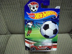 Golden Arrow, Hot Wheels 2015 Soccer Series Cars in package