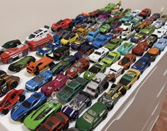 Hot Wheels Random Lot Of 80 Cars lots of cool models