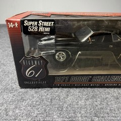 1971 Dodge Challenger SS Super Street 528 Hemi 1:18 Scale Diecast Car Highway 61