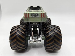 Monster Jam Soldier Fortune Olive Green 1:64 Diecast Army