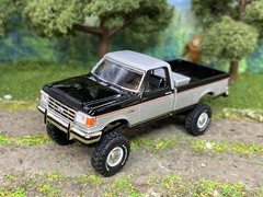 1990 Ford F-250 Lifted 4×4 Truck 1/64 Diecast Custom Greenlight Bricknose Pickup