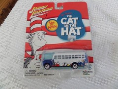 Dr. Seuss The Cat In The Hat Van Die-Cast ‘56 School Bus – 2003 NIP