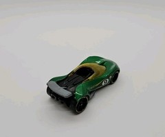 HOT WHEELS #9 LOTUS CONCEPT GREEN 1:64 DIECAST 2 7/8″ RACE CAR WITH YELLOW