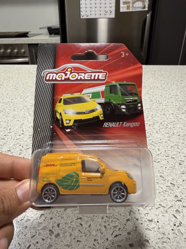Majorette- Renault Kangoo – Premium Cars- City- Yellow- Moving Parts