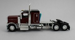DCP 1:64 *RED* Peterbilt 589 58″ Flattop w/53′ VAN TRAILER *NIB*