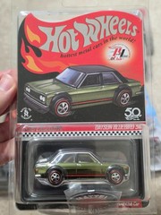 HOT WHEELS – RLC Red Line Club 2018 Club Car – DATSUN BLUEBIRD 510 – Olive Green