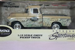 Vintage Chevy Pickup Truck 1:18 Scale Ertl Collectibles 2001 Team Realtree NIB