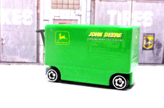 Hot Wheels John Deere Rolling Metal Pit Crew Tool Box New/Loose Metal/Metal