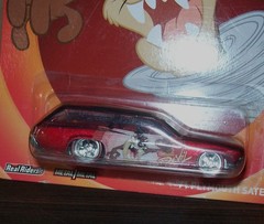 1:64 1971 Plymouth Satellite Wagon – Real Riders TAZ Looney Tunes