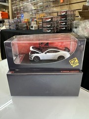 FORD MUSTANG DARK HORSE WHITE BLACK TOP HOOD OPENS 1/64 DIECAST CAR BY DCM