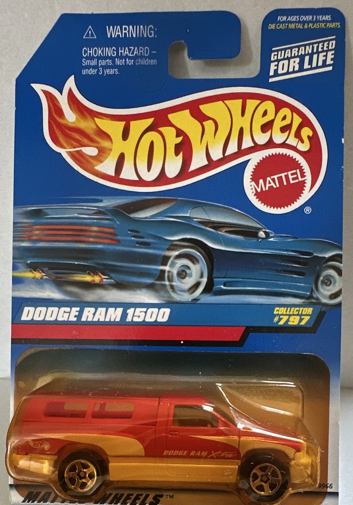 Hot Wheels Dodge Ram 1500 Pickup Truck Red/Tan 1:64 Unopened Dark Plastic