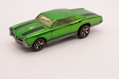 Hot Wheels Classics Series 2 1967 Pontiac GTO Spectraflame Green Redlines 1:64