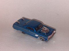 HOT WHEELS Loose ’64 Chevy Impala (Blue Version)