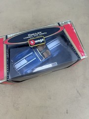 Bburago 1/24 Scale 1965 Shelby Cobra 427 Blue With White Stripes