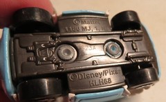 ONE 1 Disney Pixar Cars Lisa OR Louise Shining Ghost Twin Cars on the Road Toy