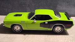 Testors Diecast 1971 Plymouth Hemi ‘Cuda 1:24 scale assembled model.