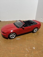 Maisto 2010 Ford Mustang GT Convertible Red 1:18 Scale Die-Cast , No Box