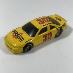 1991 Racing Champions Michael Waltrip Pennzoil #30 Car Nascar 1:64 Yellow