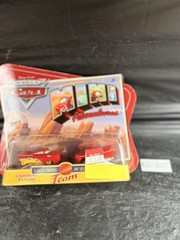 Disney Pixar Cars Mini Adventures Lightning McQueen’s Team Lightning Ramone/Flo