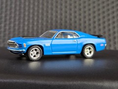 Hot Wheels ’70 Ford Mustang Boss 429 Grabber Blue & Real Riders wheels