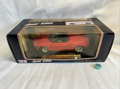 Maisto 1997 Porsche Boxster Spyder Special Edition Red 1/18