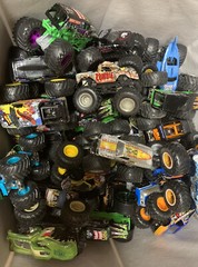UNSEARCHED Lot of 12 Random Hot Wheels Monster Jam Monster Trucks 1:64 🔥🔥🔥
