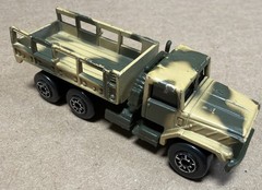 Maisto Tan and Green Camo M-923 A1 Army Military Truck Broken Left Front Bumper