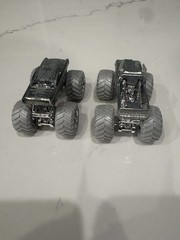 2017 HOT WHEELS MONSTER JAM SILVER COLLECTION MAXIMUM DESTRUCTION MAX-D