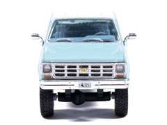 IXO Model 1:64 1978 Chevrolet Silverado K30 Crew Cab Fleetside Lifted Blue White
