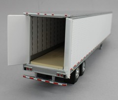DCP 1:64 *RED* Peterbilt 589 58″ Flattop w/53′ VAN TRAILER *NIB*