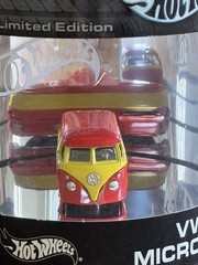Hot Wheels Oil Can Showcase – VW Microbus – High Test Series 2 of 4 Oil Can