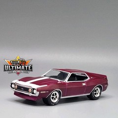 1971 71 AMC Javelin AMX Collectible 1/64 Scale Diecast Model Collector Car