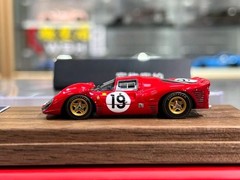 DMH 1:64 Red 1967 330 P4 #19 Hard Top Sports Model Diecast Resin Car