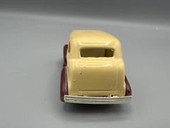 Lledo Days Gone VINTAGE Model 1939 Chevrolet Cream Maroon Chevy Car Classic Car