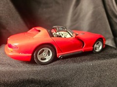 Brookfield 1996 Dodge Viper RT/10 Red 1:24 Scale Inv. #3153