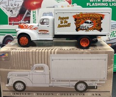 1942 CHEVROLET 1 1/2-TON VAN BOX LIMITED EDITION COLLECTOR BANK