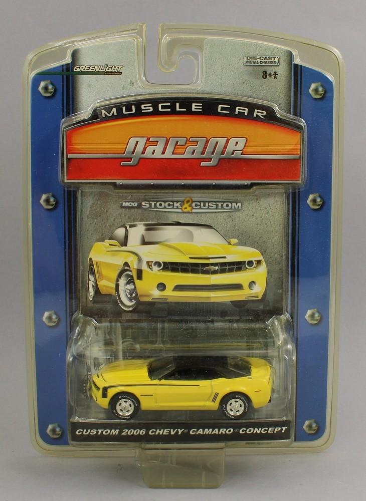 1:64 Greenlight *MUSCLE CAR GARAGE* Yellow Custom 2006 Chevy Camaro Concept NIP