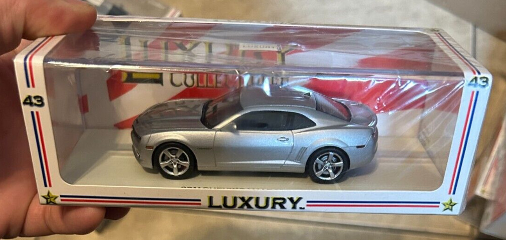 Luxury Collectibles 2011 Camaro SS Coupe 1:43 Silver Car NEW Factory Sealed