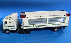 1997 Amerada Hess Corporation Toy Gasoline Truck