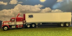 1/64 IXO/DCP Peterbilt 359…”Class Is A Clean Truck” Old School Cool….