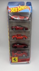 Hot Wheels 5 Pack Ferrari F40 Competizione Dino 206 GT SF90 Stradale 365 GTB4 C